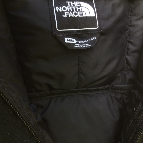 North Face Long Black Winter Coat Size M - Picture 4 of 4